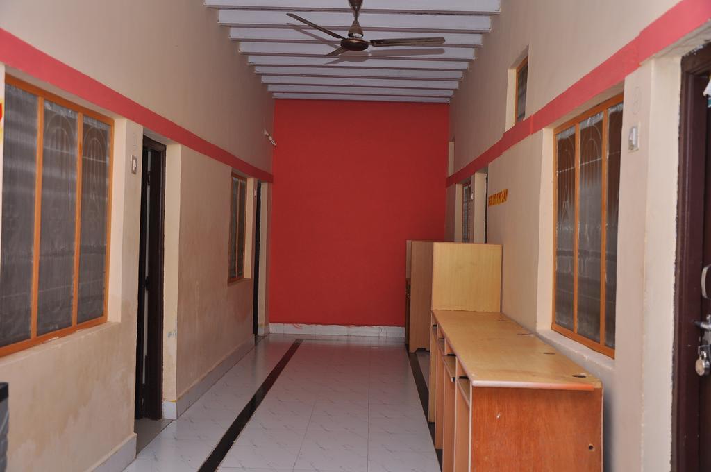 هامبي Manju Guest House المظهر الخارجي الصورة